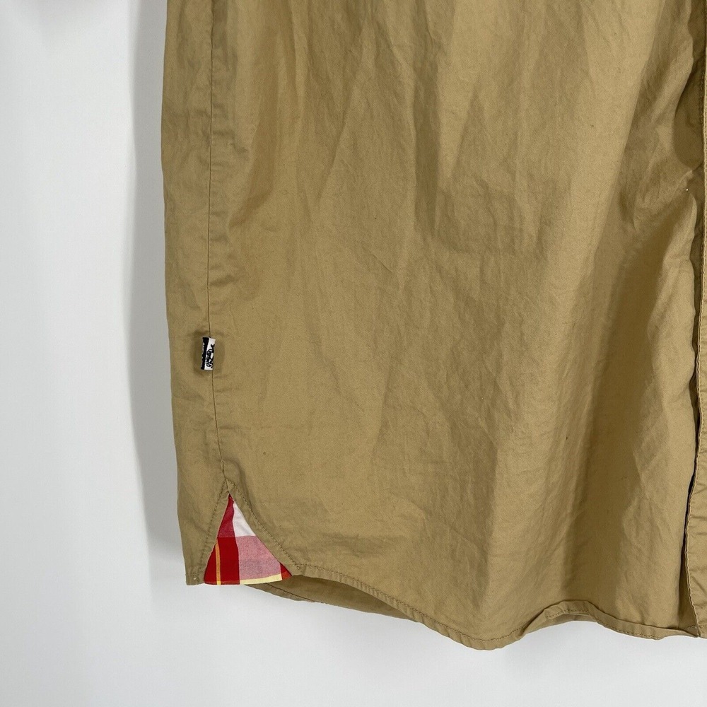 Akademiks Mens Khaki Plaid Accent Courage and Grace Graphic Button Down Shirt - Picture 4 of 8